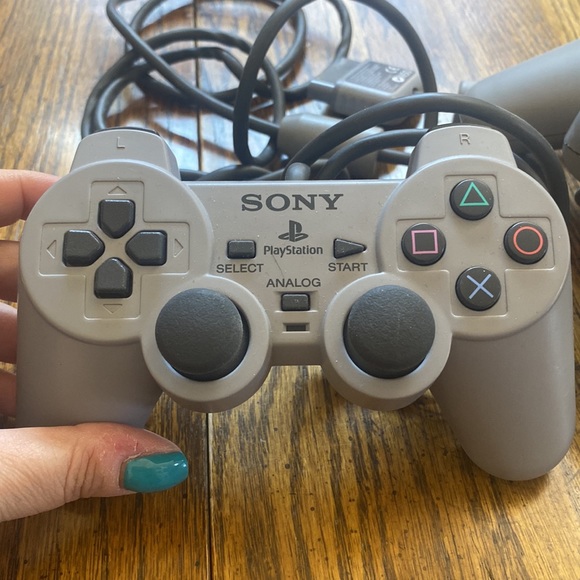 Sony PlayStation® DualSense™ Wireless Controller - Apple Sony PlayStation controllers